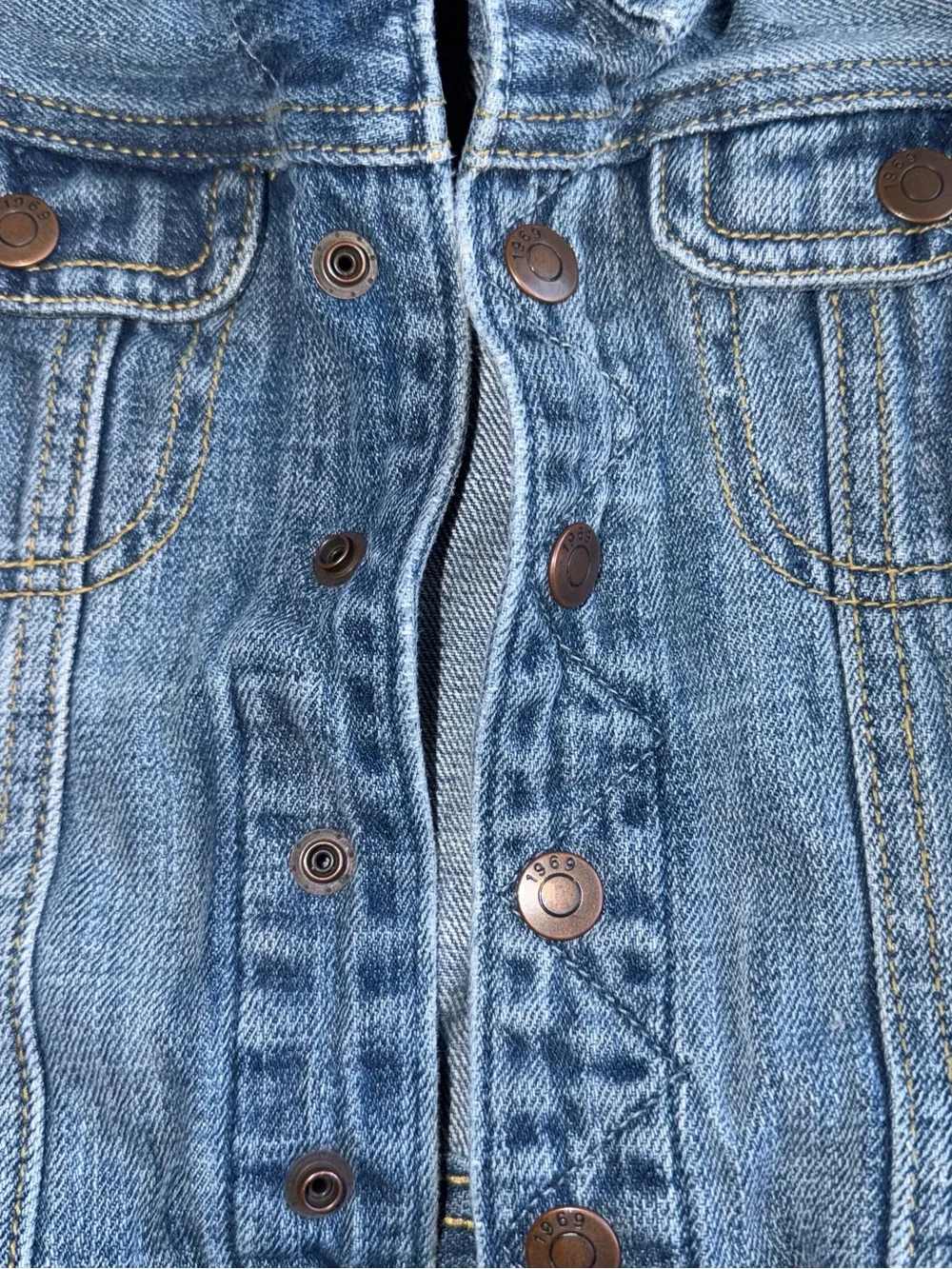 BabyGap Little Kids Blue Denim Jean Jacket With Snap Closures Size 3 Years